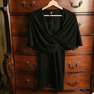 Lemanaide Blk Capelet Mini Dress sz S